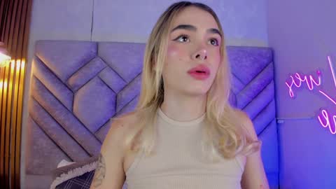 Snapshot of lucyvega4 chatting on 20, 12, 2024 Lucy online show from 20, 12, 2024