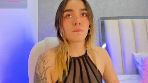 Snapshot of lucyvega4 chatting on 19, 9, 2025 Lucy online show from 19, 9, 2025