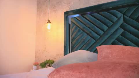 Snapshot of lucyvega4 chatting on 25, 9, 2025 Lucy online show from 25, 9, 2025