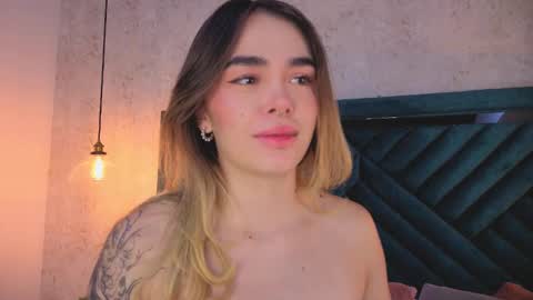 Snapshot of lucyvega4 chatting on 5, 10, 2025 Lucy online show from 5, 10, 2025