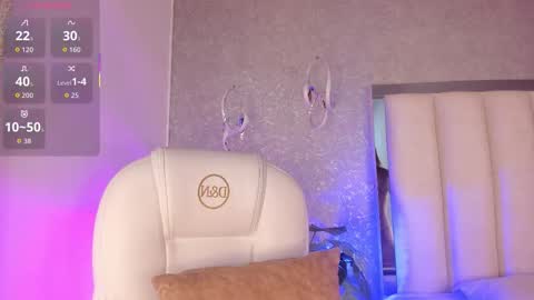 Snapshot of lucyvega4 chatting on 24, 11, 2025 Lucy online show from 24, 11, 2025