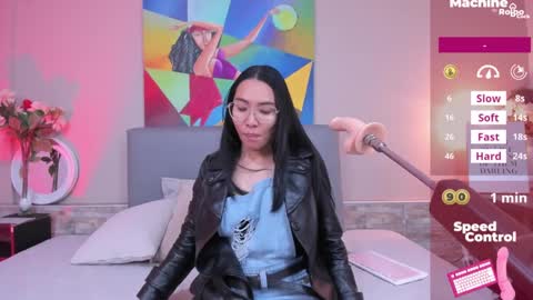 Lucy Liiu online show from 23, 9, 2025