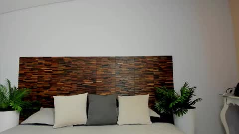 Lucy Liiu online show from 17, 11, 2025