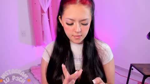Snapshot of lucyy_peach chatting on 19, 12, 2024 LUCYY FROM HOME  online show from 19, 12, 2024