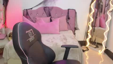 Snapshot of ludo_kitty_tay chatting on 19, 10, 2025 ludo_kitty_tay online show from 19, 10, 2025