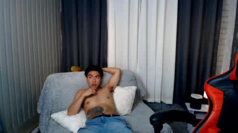 luigi_moreno online show from 5, 3, 2025