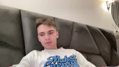 Luis online show from 27, 11, 2025