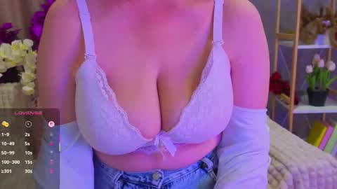 Snapshot of luisa_rosee chatting on 7, 7, 2026 Luisa Rosee online show from 7, 7, 2026
