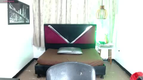 Snapshot of luisa_torres__ chatting on 18, 4, 2026 luisa_torres__ online show from 18, 4, 2026