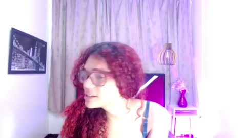 Snapshot of luisa_torres__ chatting on 2, 7, 2026 luisa_torres__ online show from 2, 7, 2026