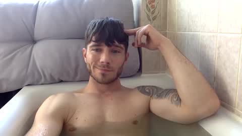 Snapshot of luisbadx chatting on 19, 2, 2026 Luis Badx online show from 19, 2, 2026
