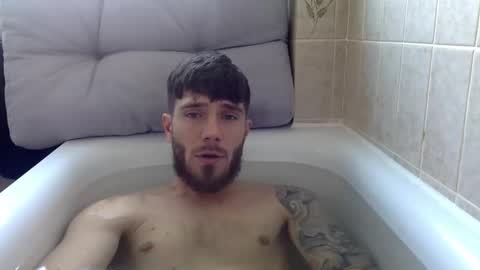 Snapshot of luisbadx chatting on 26, 4, 2026 Luis Badx online show from 26, 4, 2026