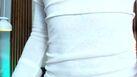 Snapshot of lukacastillo chatting on 10, 11, 2025 Luka Castillo online show from 10, 11, 2025