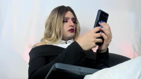 Snapshot of lukacastillo chatting on 25, 11, 2025 Luka Castillo online show from 25, 11, 2025