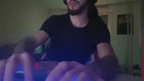 lukasschoetz online show from 8, 1, 2026