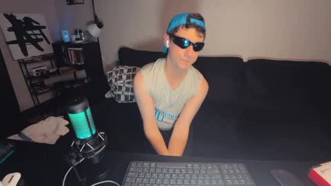 Snapshot of lukatripp chatting on 11, 4, 2026 lukatripp online show from 11, 4, 2026