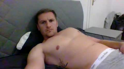 Snapshot of luke66a chatting on 14, 10, 2025 luke66a online show from 14, 10, 2025