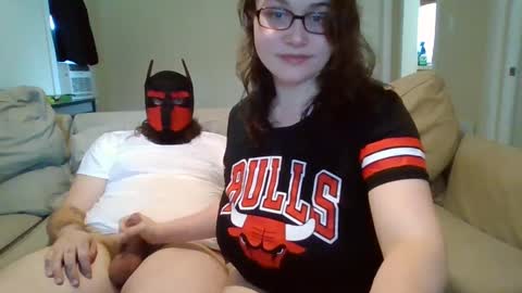 Snapshot of luke_and_nat2023 chatting on 8, 3, 2025 luke and nat online show from 8, 3, 2025