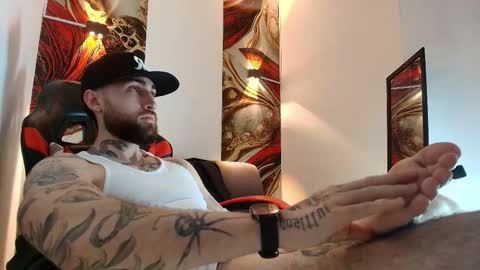 Snapshot of luke_davis01 chatting on 28, 3, 2026 LUKE online show from 28, 3, 2026