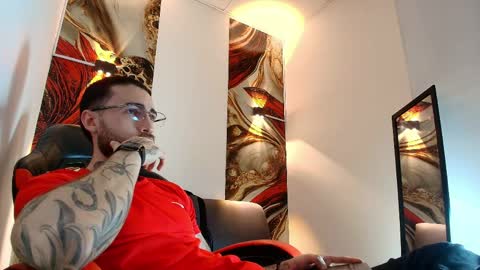 Snapshot of luke_davis01 chatting on 1, 4, 2026 LUKE online show from 1, 4, 2026