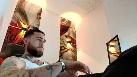 Snapshot of luke_davis01 chatting on 13, 4, 2026 LUKE online show from 13, 4, 2026