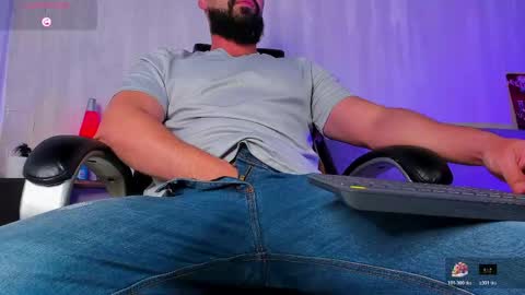 Snapshot of luke_diaz7 chatting on 18, 5, 2026 luke diaz7 online show from 18, 5, 2026