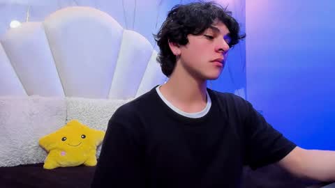 Snapshot of luke_howland chatting on 5, 12, 2024 Luke online show from 5, 12, 2024