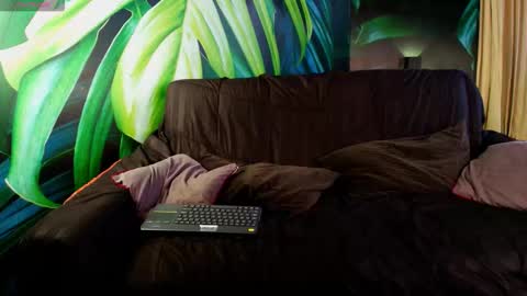 Snapshot of lukecrews chatting on 20, 9, 2025 Luke Crews online show from 20, 9, 2025