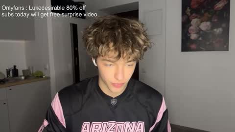 Snapshot of lukedesirable chatting on 22, 2, 2026 lukedesirable online show from 22, 2, 2026