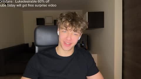 Snapshot of lukedesirable chatting on 11, 4, 2026 lukedesirable online show from 11, 4, 2026