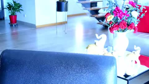 Lukhas f4f online show from 4, 2, 2026