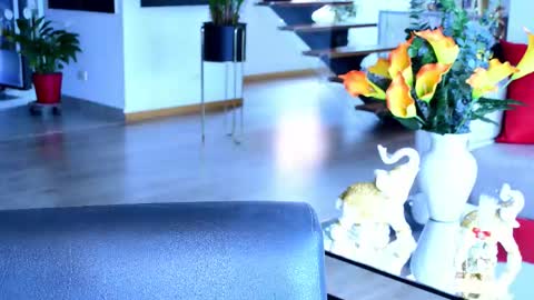 Lukhas f4f online show from 20, 2, 2026