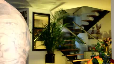 Lukhas f4f online show from 27, 2, 2026