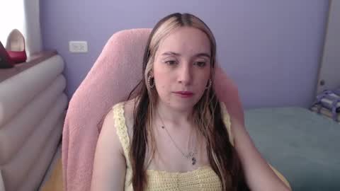 Snapshot of lula_05 chatting on 20, 4, 2026 Vicky online show from 20, 4, 2026