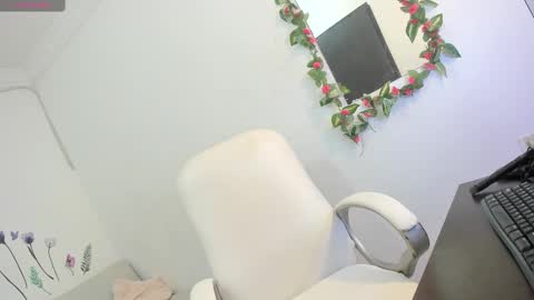 Snapshot of lulu_25_ chatting on 29, 12, 2024 Lulu online show from 29, 12, 2024