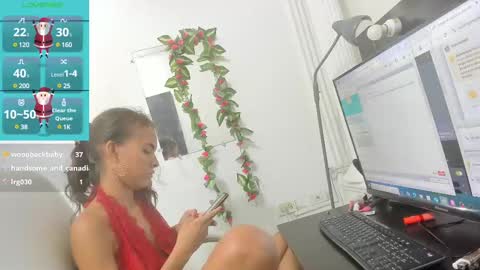 Snapshot of lulu_25_ chatting on 4, 1, 2025 Lulu online show from 4, 1, 2025