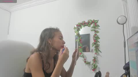 Snapshot of lulu_25_ chatting on 14, 1, 2025 Lulu online show from 14, 1, 2025