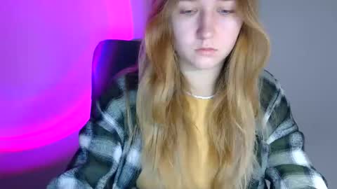 Snapshot of lulu_baby1 chatting on 16, 11, 2025 Lulu Baby18 online show from 16, 11, 2025