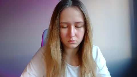 Snapshot of lulu_baby1 chatting on 18, 12, 2025 Lulu Baby18 online show from 18, 12, 2025