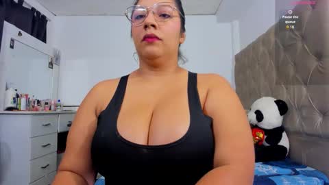 Snapshot of lulu_f1 chatting on 8, 1, 2026 ferrer online show from 8, 1, 2026