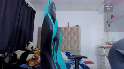 Snapshot of lulu_f1 chatting on 15, 2, 2026 ferrer online show from 15, 2, 2026