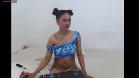 LULU LIZ online show from 15, 1, 2025