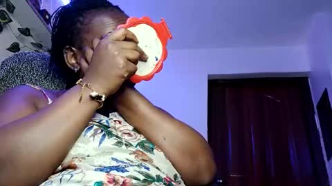 lulu_sparks1 online show from 4, 11, 2025