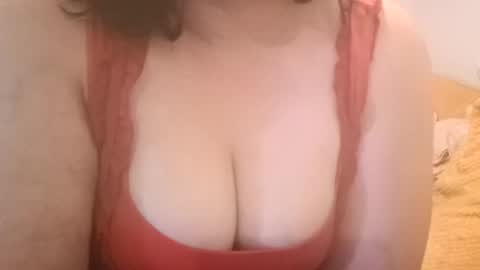 Snapshot of lulu_xo chatting on 16, 6, 2026 Lu online show from 16, 6, 2026