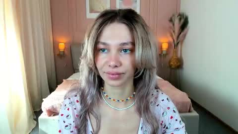 Snapshot of lulualise chatting on 26, 4, 2026 Alise online show from 26, 4, 2026