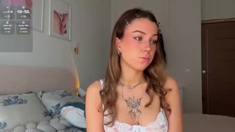 Snapshot of luluberryx chatting on 10, 6, 2026 lulu berry online show from 10, 6, 2026