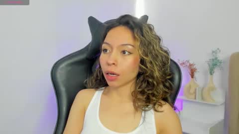 luluuberry online show from 3, 12, 2025