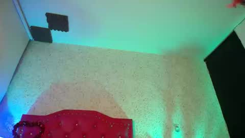 Snapshot of luly_blue chatting on 12, 9, 2025 Luly online show from 12, 9, 2025