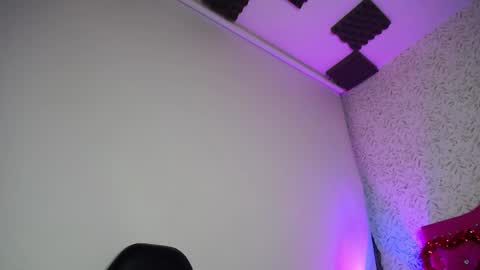 Snapshot of luly_blue chatting on 13, 9, 2025 Luly online show from 13, 9, 2025