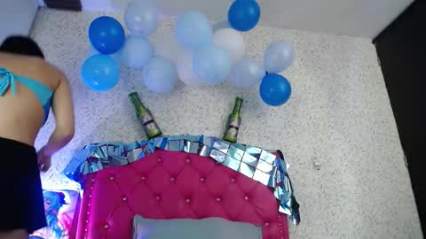 Snapshot of luly_blue chatting on 2, 10, 2025 Luly online show from 2, 10, 2025